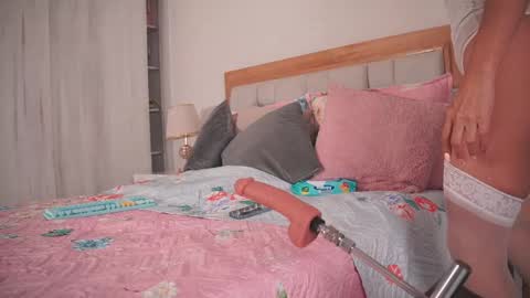 Elena online show from 09-22-25, 08:00