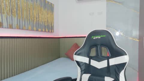 elena_wolff online show from 11-05-25, 12:05