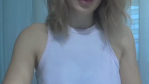 Snapshot of elenadream4990 chatting on 03-03-26, 06:19 elenadream4990 online show from 03-03-26, 06:19