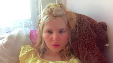 Elena online show from 04-20-26, 10:18