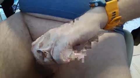 Snapshot of elencher69 chatting on 11-05-25, 02:06 Eric online show from 11-05-25, 02:06