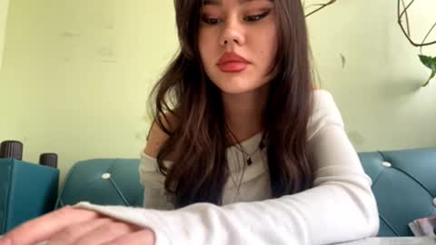 Snapshot of elenemiyose chatting on 03-03-26, 10:10 Kim online show from 03-03-26, 10:10