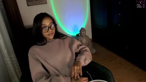 Elenna online show from 12-24-24, 12:44