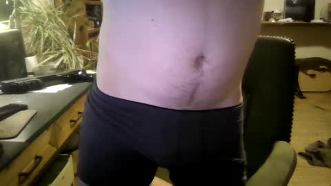 Snapshot of elephantfox chatting on 09-17-25, 04:47 fox online show from 09-17-25, 04:47