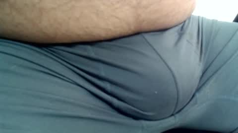 Snapshot of eleroy chatting on 10-31-25, 07:04 Wife is on the other room online show from 10-31-25, 07:04