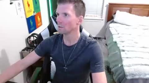 Walker online show from 11-22-25, 02:54