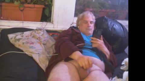 Snapshot of eleventhphoenix chatting on 09-11-25, 12:11 TheEleventhPhoenix online show from 09-11-25, 12:11