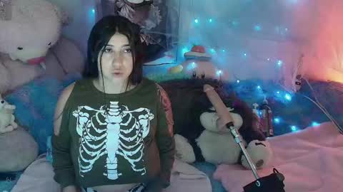 miu  online show from 10-24-25, 09:38