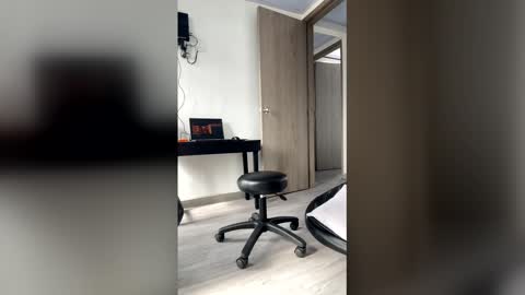 elferjuan1310 online show from 05-22-26, 02:01