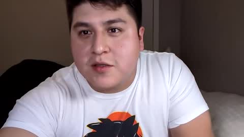 Snapshot of elgotti13 chatting on 12-18-25, 05:13 elgotti13 online show from 12-18-25, 05:13