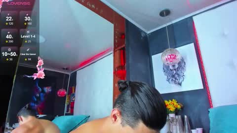 Snapshot of elianfoxter chatting on 10-22-25, 10:20 ---Elian--- online show from 10-22-25, 10:20