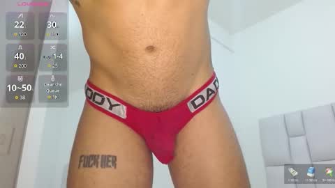 Snapshot of elianfoxter chatting on 12-16-25, 12:26 ---Elian--- online show from 12-16-25, 12:26