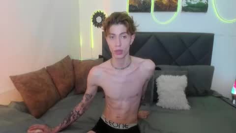 eliann_adam online show from 12-17-25, 10:43