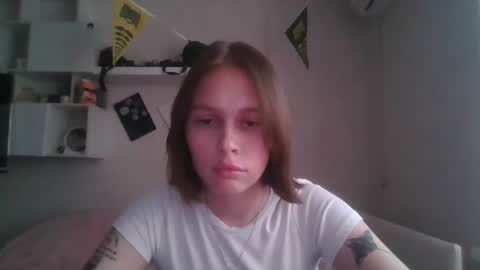 Snapshot of elicandy_ chatting on 06-23-26, 04:05 elicandy_ online show from 06-23-26, 04:05