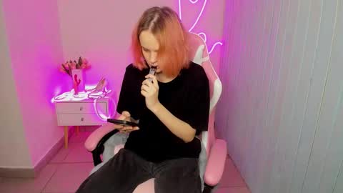 elieiza_xo online show from 10-07-25, 09:28