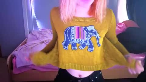 Snapshot of elieiza_xo chatting on 05-06-26, 09:25 elieiza_xo online show from 05-06-26, 09:25