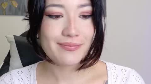 eliiih_ online show from 02-04-26, 02:56