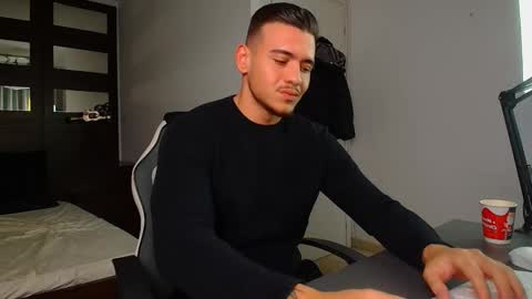 ElijahThorne online show from 01-10-26, 08:38