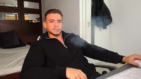 ElijahThorne online show from 01-18-26, 06:17