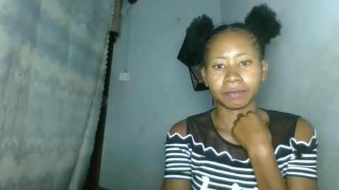 elina981 online show from 02-03-26, 03:37