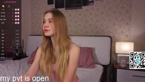 Elina online show from 11-21-25, 01:26