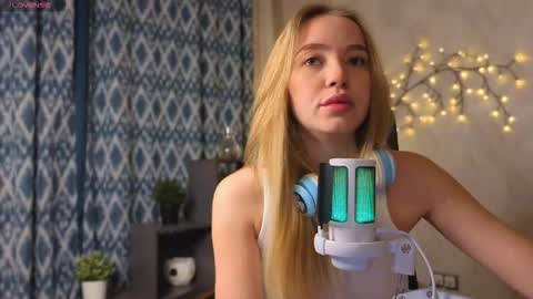 Elina online show from 12-02-25, 01:22