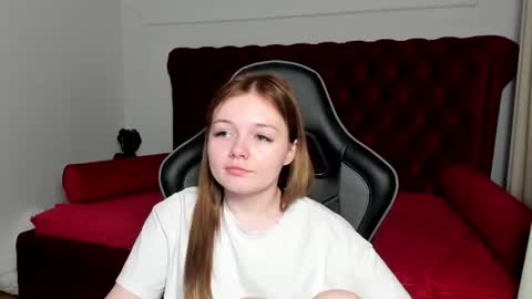 elinavale online show from 06-11-26, 12:32