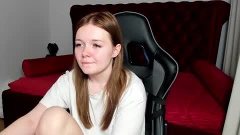 elinavale online show from 06-11-26, 02:53
