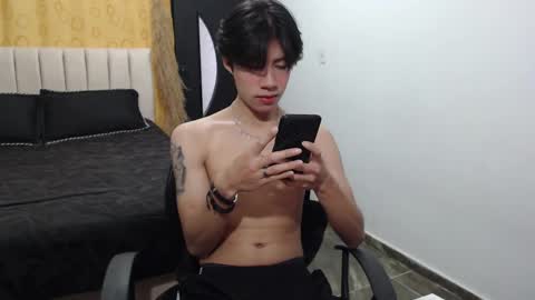 Snapshot of elio_collem chatting on 01-02-25, 02:24 ELIO online show from 01-02-25, 02:24