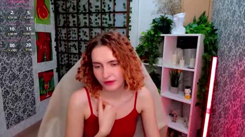 Elis  online show from 12-19-25, 02:40