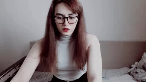 Snapshot of elisa_2001 chatting on 10-12-25, 09:52 Liza online show from 10-12-25, 09:52