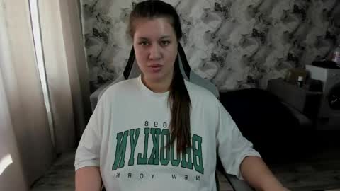 Aletta Oushen online show from 04-23-26, 09:08