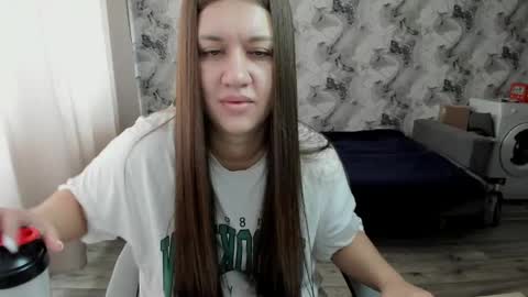 Aletta Oushen online show from 04-28-26, 05:56