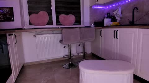 elisabeth_jason online show from 04-23-26, 04:35