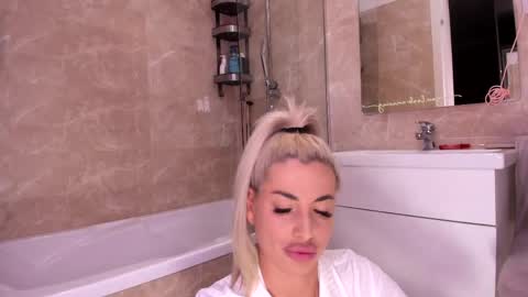 elisabeth_jason online show from 04-23-26, 02:30