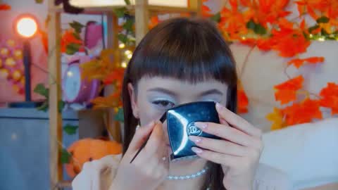 ElisabethDavis online show from 10-17-25, 02:30