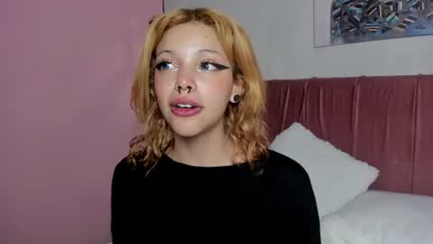elisabethflores online show from 06-25-26, 05:23