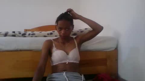 elisacich online show from 02-23-26, 10:01