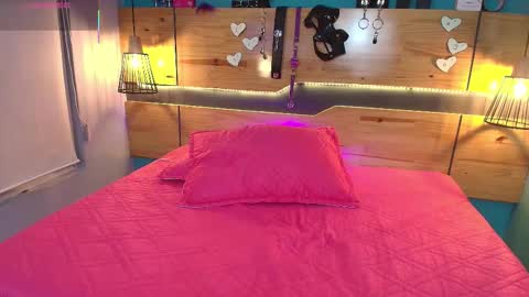 Elisa Sue online show from 02-19-26, 04:19