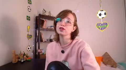 elise_nyx online show from 06-11-26, 12:14