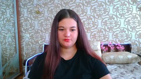 elisesmuse online show from 07-19-26, 07:34