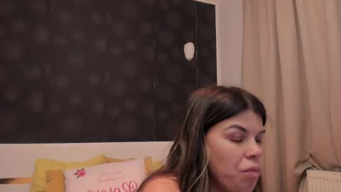 Elly online show from 02-20-26, 09:04