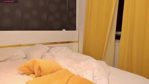 Elly online show from 06-06-26, 08:13