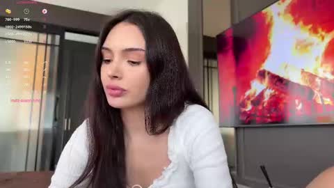 Snapshot of elisonnina chatting on 11-12-25, 08:59 Nina online show from 11-12-25, 08:59