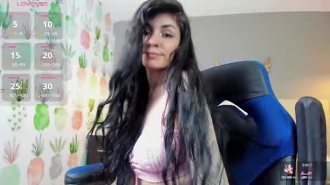 E L I S S A online show from 12-18-24, 07:30