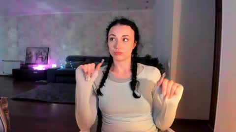 Eliss online show from 06-28-26, 12:11