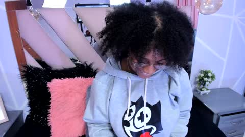 Snapshot of elit_noa chatting on 01-24-25, 10:30 elit noa online show from 01-24-25, 10:30