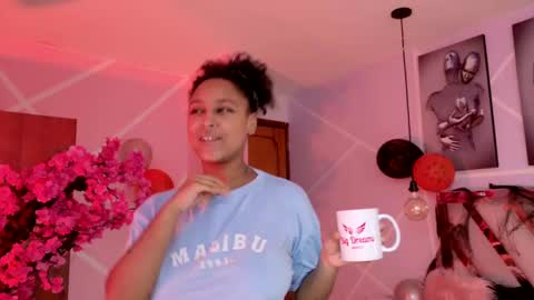 Snapshot of elit_noa chatting on 10-23-25, 07:23 elit noa online show from 10-23-25, 07:23