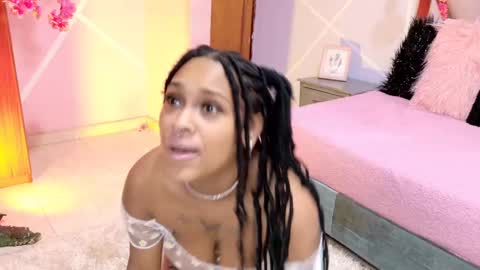 Snapshot of elit_noa chatting on 11-19-25, 07:36 elit noa online show from 11-19-25, 07:36