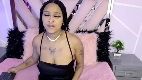 Snapshot of elit_noa chatting on 12-04-25, 07:44 elit noa online show from 12-04-25, 07:44